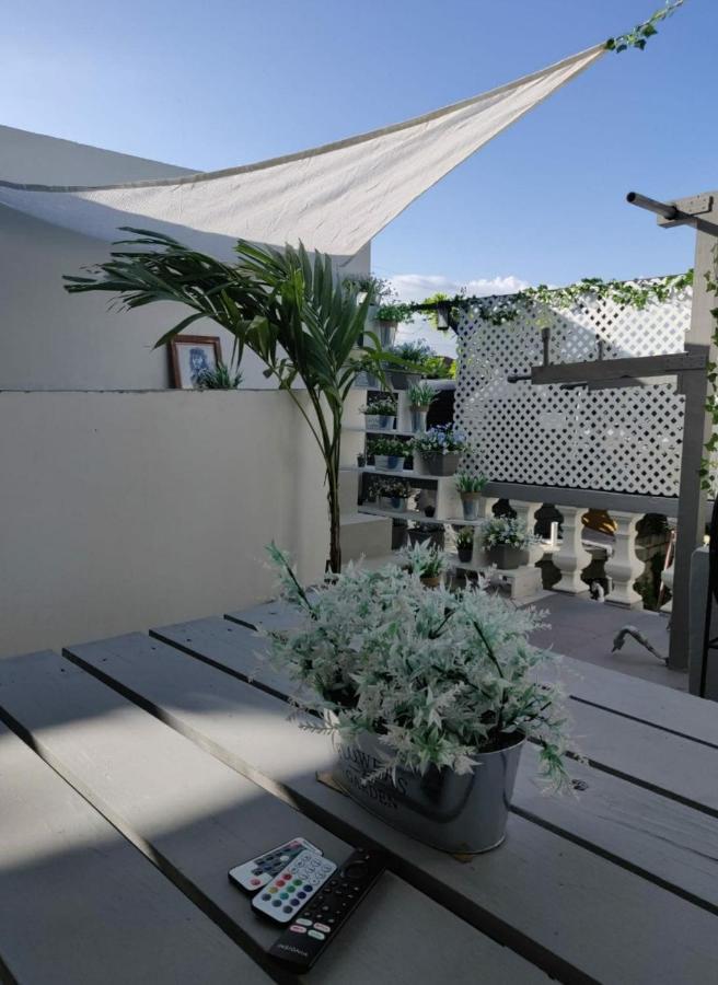 Bed and Breakfast Blue Royalty Portmore Exteriér fotografie